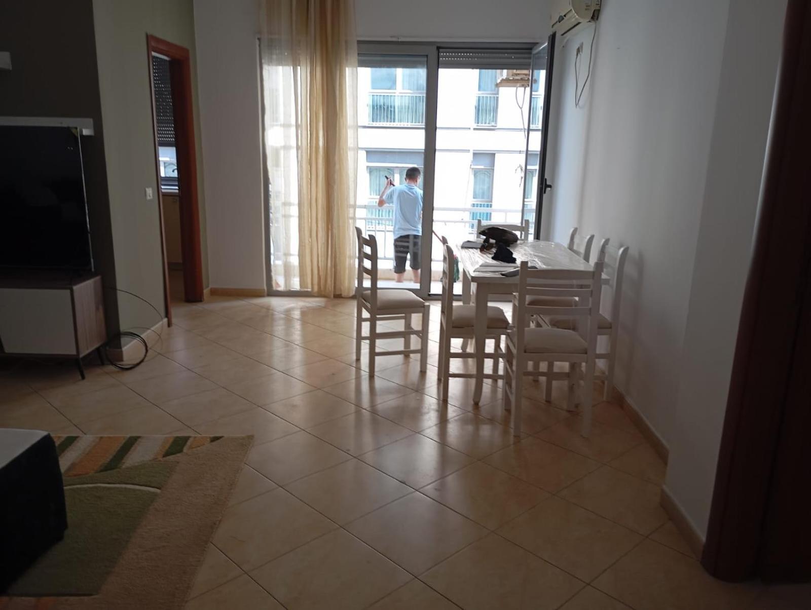 טיראנה Royal 3 Hostel מראה חיצוני תמונה