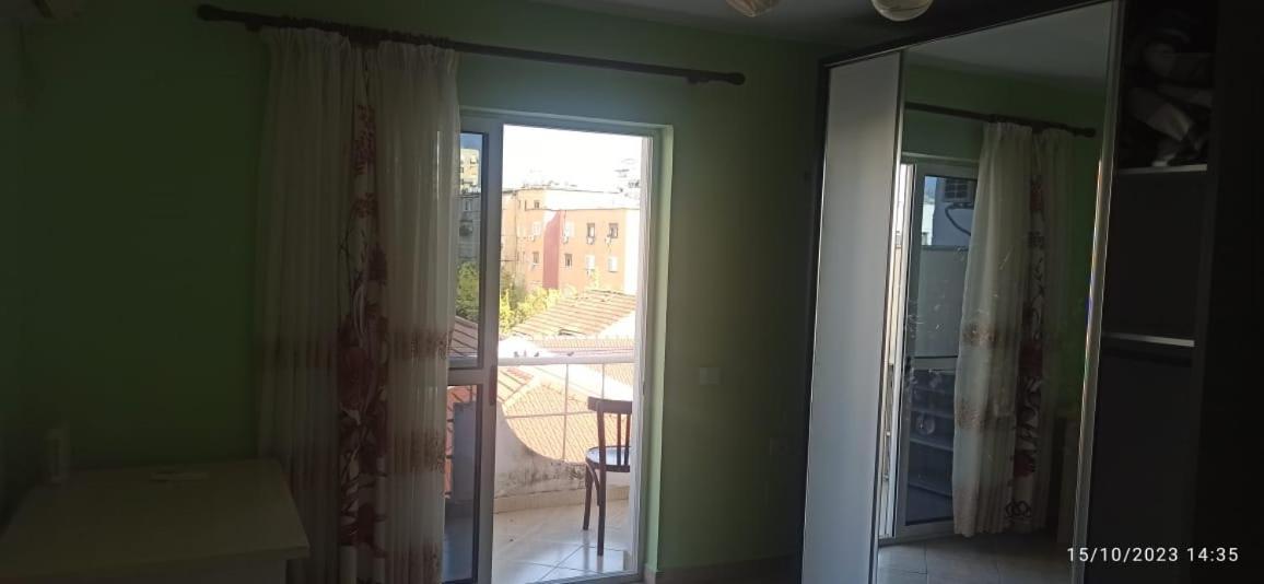 טיראנה Royal 3 Hostel מראה חיצוני תמונה