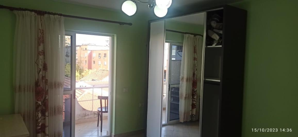 טיראנה Royal 3 Hostel מראה חיצוני תמונה